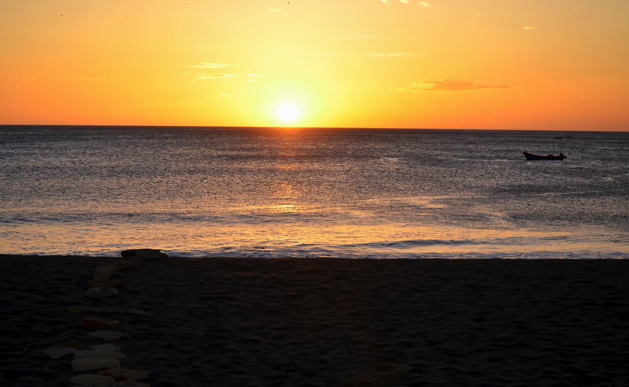Sirena Surf Lodge Miramar Nicaragua Exterior photo